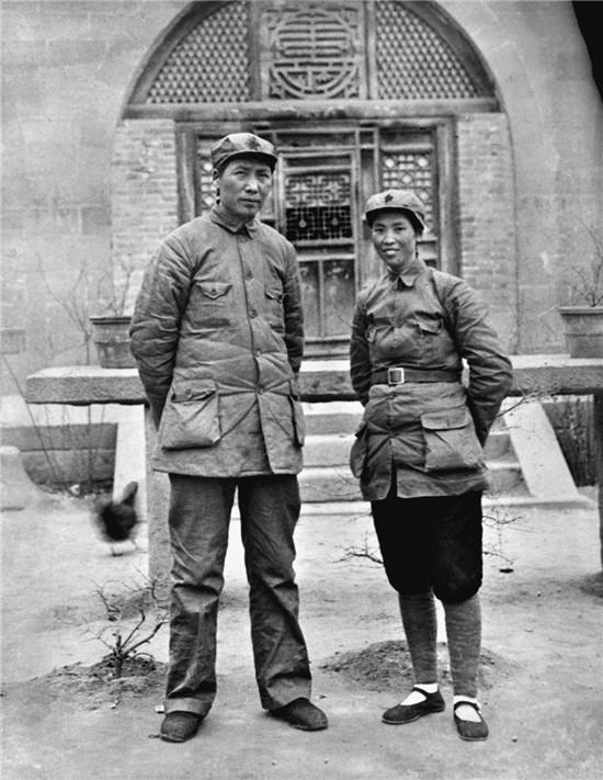 贺子珍回国后，彭德怀前去探望，紧握双手：我是专门来问候大姐的
