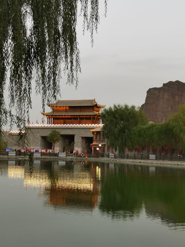 暢遊西域，逐夢之旅