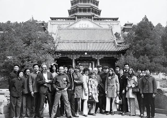 1971年宋家三姐妹缺席宋子文葬礼，尼克松：我真不理解你们中国人