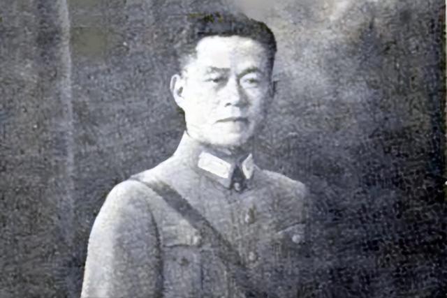 唯一获得9次特等功的英雄，竟能活着走上英雄代表大会，他是谁？
