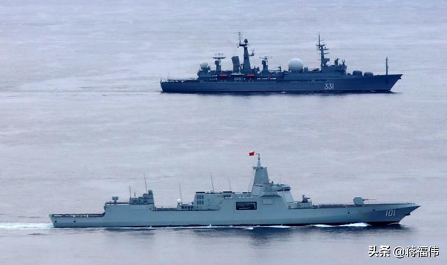 中国海军穿过对马海峡，兵分两路开进日本海，中俄要有大动作？