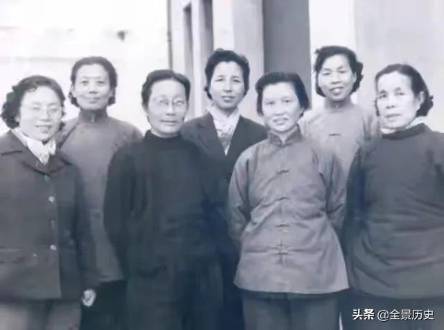 26年后，上甘岭坑道唯一女兵，在纽约餐厅被当年美军俘虏一眼认出