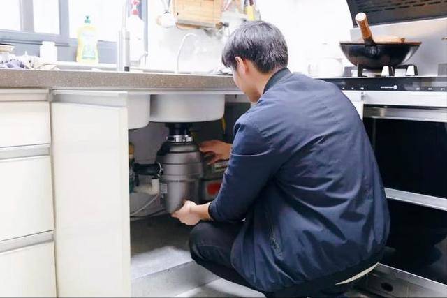 水槽破碎机维修