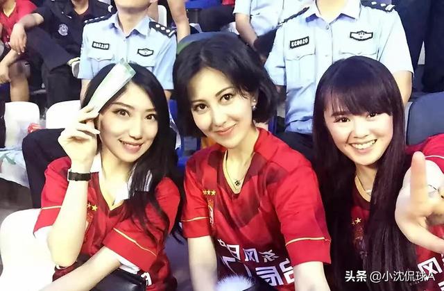 国足溃败，陈戌源忍无可忍，与国脚同场竞技，甘当陪练，多次进球