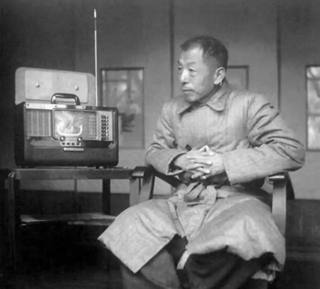 2001年张学良病逝，为何选择将巨额遗产捐给美国？