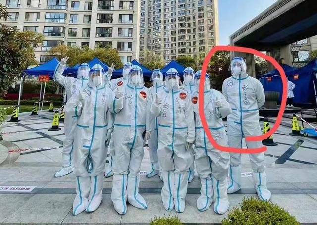 上海疫情下的明星百态：彭于晏被误认“大白”，俩演员真是志愿者