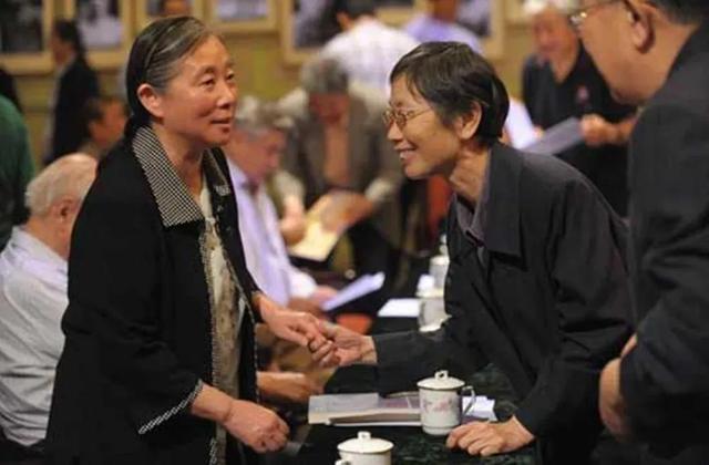 林彪死后，他女儿历经风雨，幸好丈夫不离不弃，晚年开酒楼做老板