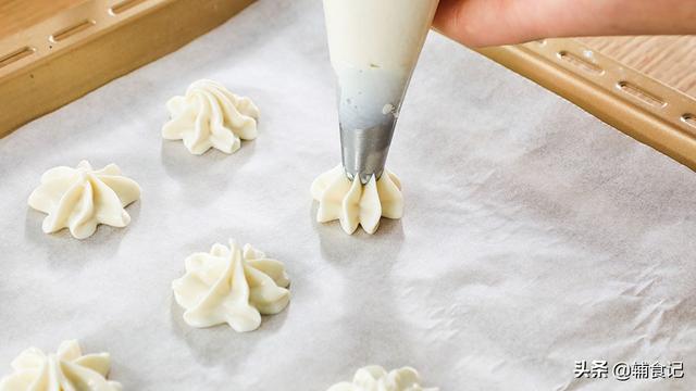 一周连做3次，这盘太好吃！不发酵不揉面，娃吃到连渣都不剩