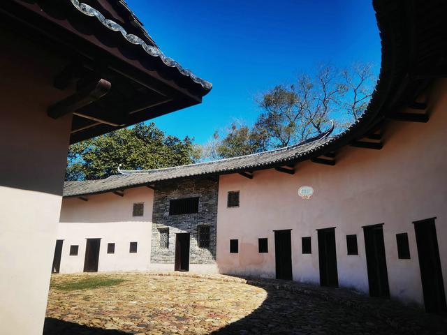 广西锤式鹅卵石制砂机供应商