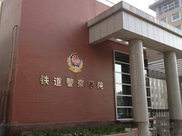 1961年，中央接到绝密情报，伟人亲批发给蒋介石：有人要暗杀你