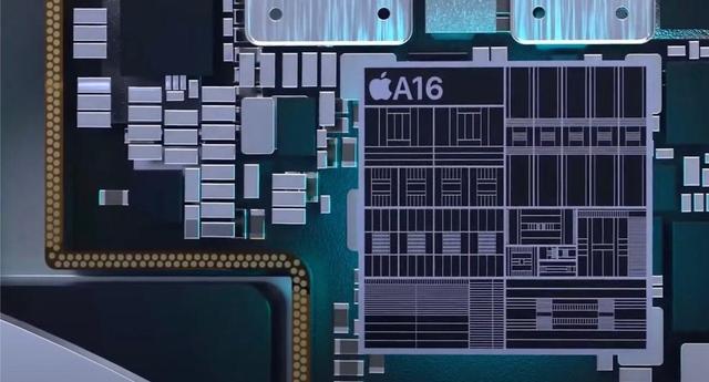 iPhone 14 与 iPhone 13 对比：区别一目了然