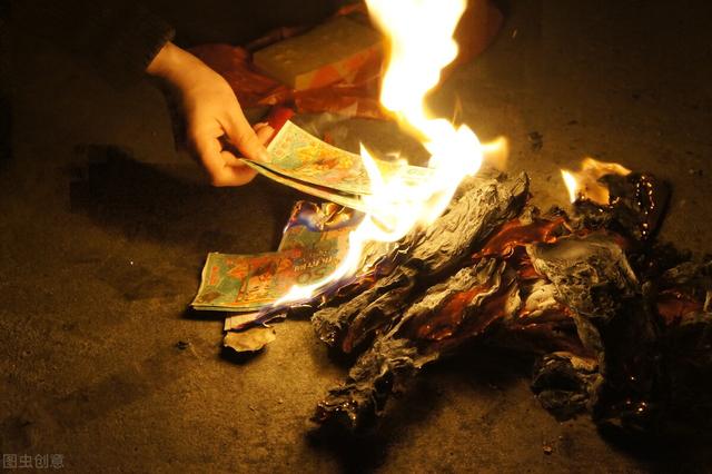 清明上坟，携带水果有讲究，老传统讲究“5忌4不带”别不当回事