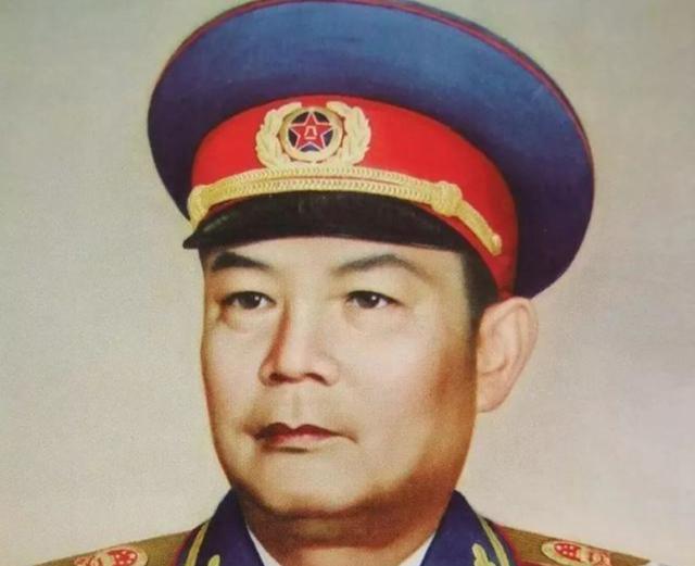 叶剑英从未指挥大兵团作战，为何是元帅？看看其贡献就明白了