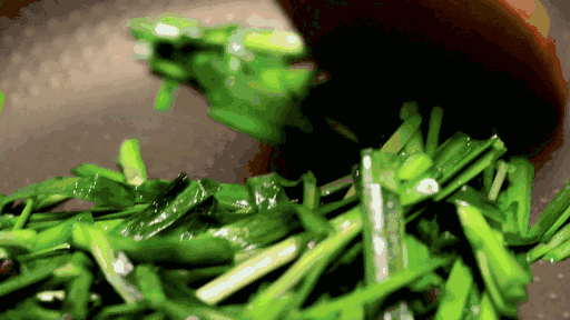 四季都能吃到的「韭菜」，我为什么劝你在春天多吃点