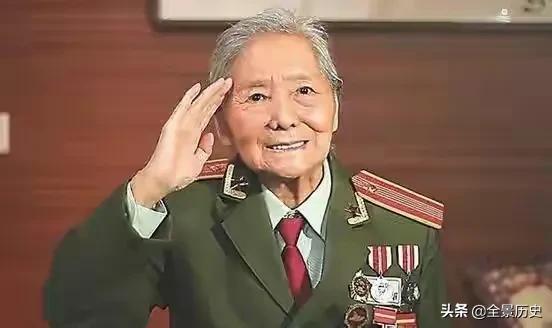 26年后，上甘岭坑道唯一女兵，在纽约餐厅被当年美军俘虏一眼认出