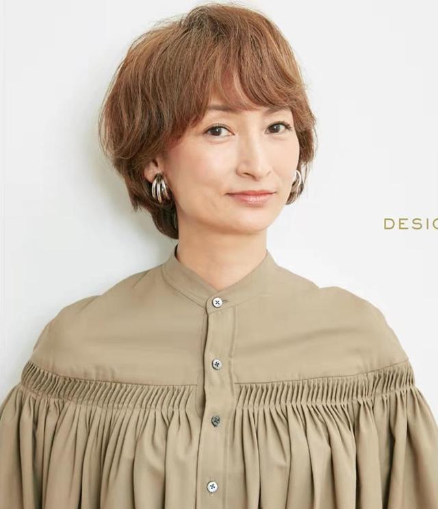 白发多适合什么发型 白发多适合什么头型