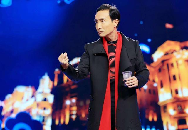 连上3个热搜，怒斥“畸形饭圈文化”，巩汉林凭啥？