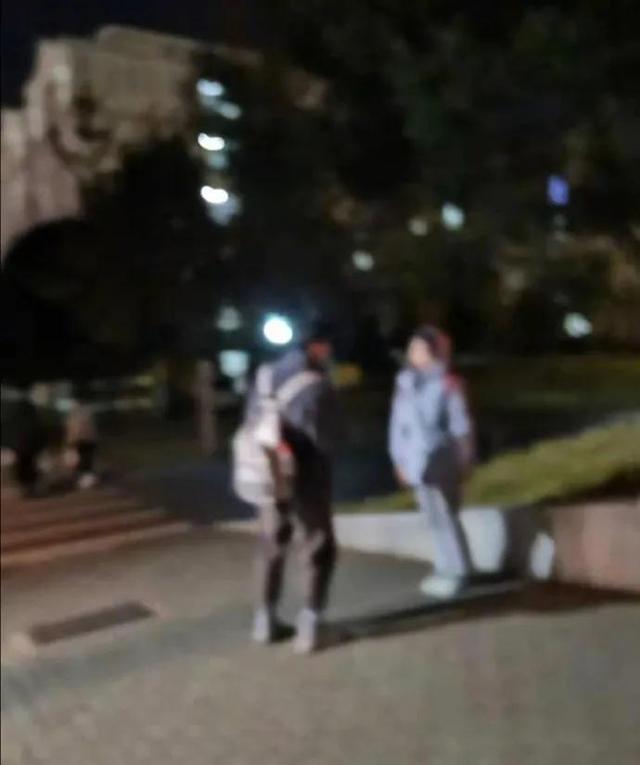 [苹果顶级微商语音自动转文字]，如何跟男孩子要微信