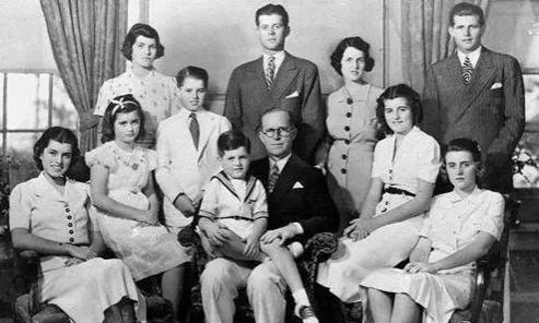 「全国首例」我国的四大家族是哪四家(世界四大家族是哪四大家族)