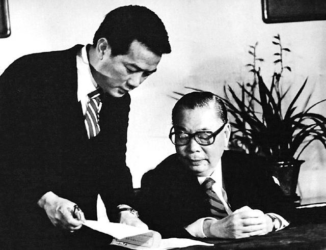 1982年，廖承志致信蒋经国，他没有回复，宋美龄代为回信极度刻薄