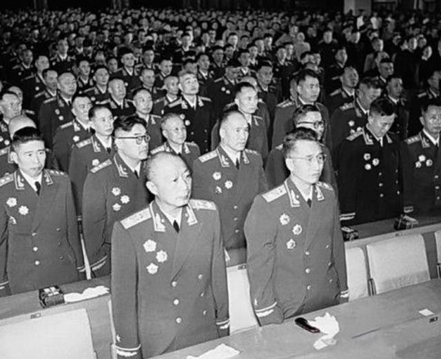 朱德名列十大元帅之首，授衔编号却是004，那么001给了哪位元帅？