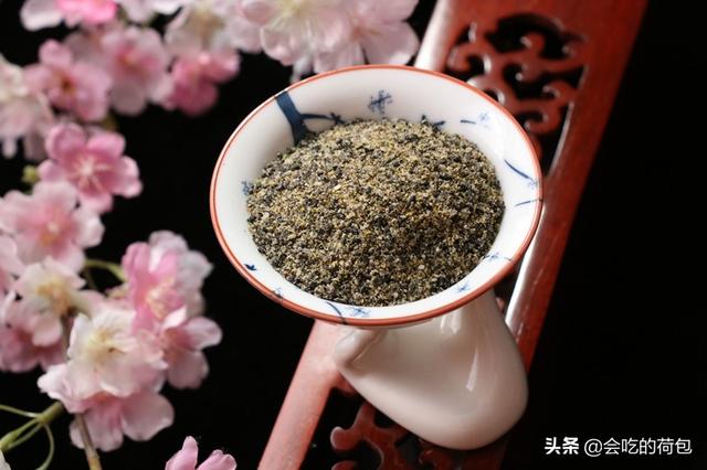 春分过后要吃黑芝麻，教你1个懒人做法，够吃半个月，随吃随取