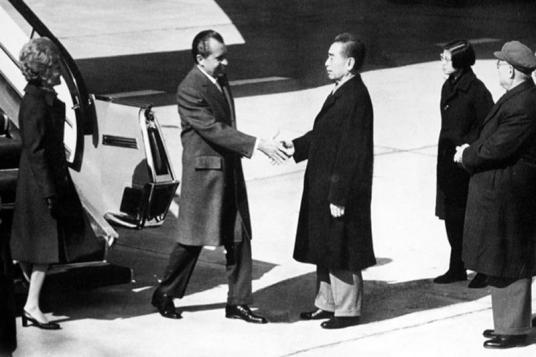 1969年，苏联试图侵占中国领土，我国是如何应对的？