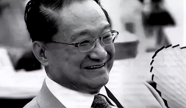 金庸要见邓小平，工作人员查到2事提议不见，邓小平：不用管它