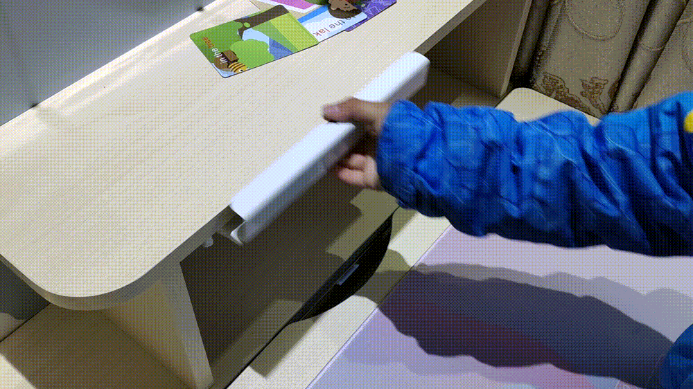 陪伴孩子快乐学习健康成长的好伙伴！科贝森儿童学习桌椅体验