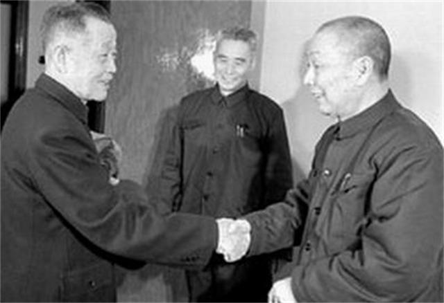 一群国民党败将，在监狱里分析淮海战役失败原因，最终达成了共识