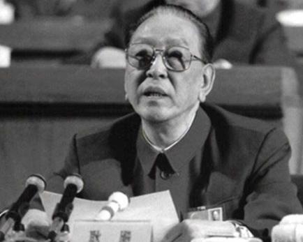 1984年中英谈判：前任国防部长耿飚“失言”，邓小平听后罕见发火
