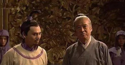 袁天罡临死前，为武则天算了一命，武则天听后吓得直哆嗦