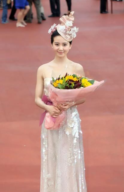 看似演技很好，一碰到实力派就被碾压，这些演员到底该怪谁？