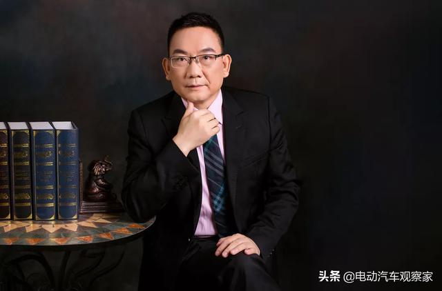 华为“蓝血十杰”胡赛雄：非智能组织不可能生产出智能汽车