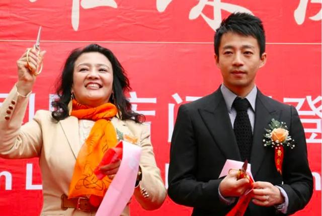 张兰：倾家荡产时我没流泪，儿子离婚让我心痛，大s再婚我有遗憾