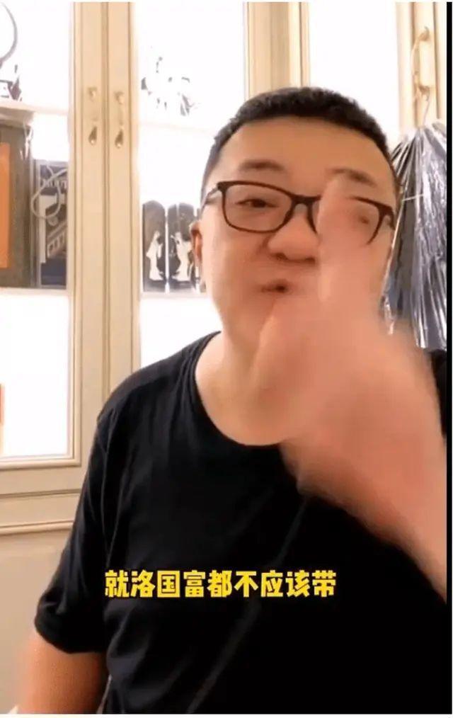 米卢扇了董路五耳光！米卢：啥叫保护性接应？前锋就要离球门更近