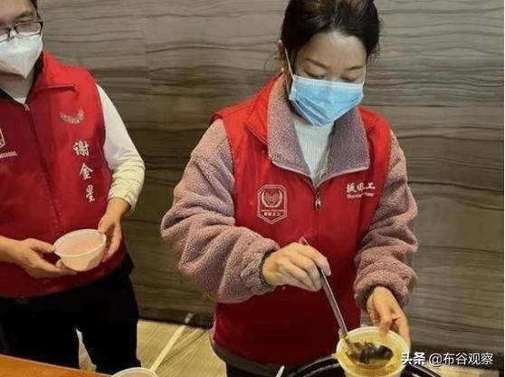 深圳“包租婆”，坐拥九栋楼月入160万，网友：必须一查到底