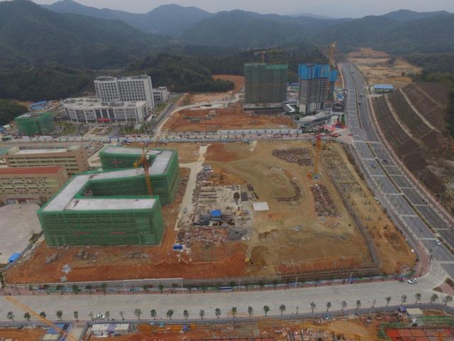 怀集县怀城街道展图装修工程部