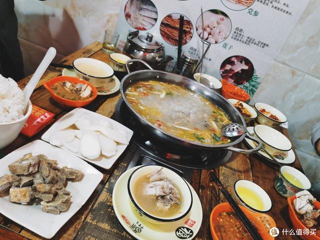 旅行就要邊走邊吃：舌尖上的昆明，盤點我在昆明吃到的各種美食