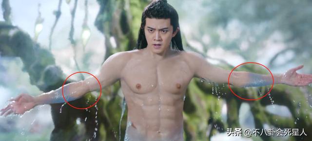 原来男演员都穿假肌肉衣，高伟光、甄子丹都穿，任嘉伦被骂得最惨
