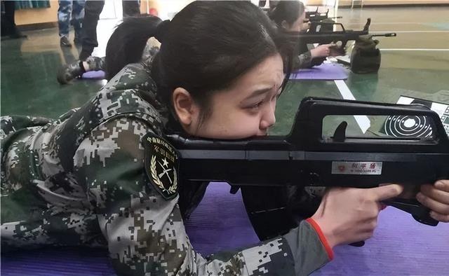 因为这个原因，退伍女孩放弃保研
