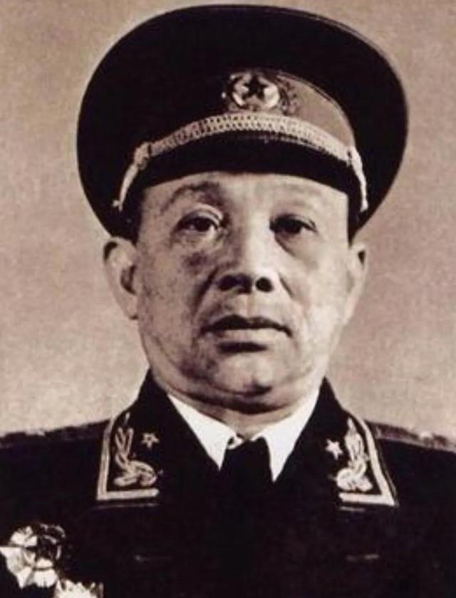 1955年首次授衔，177名中将时任职务简述，附各自戎装照片