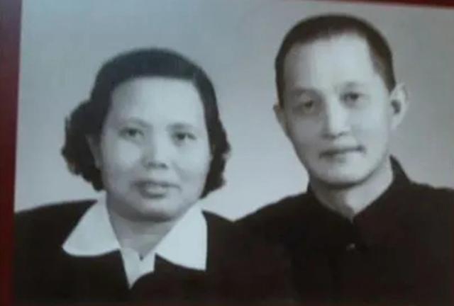 51年一女同志赴山西寻找失联12年长女：我是张文，我丈夫是洪学智