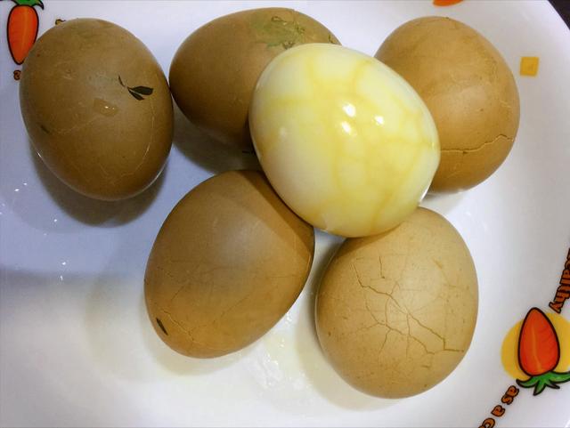 清明前后，建议女性朋友多吃艾草，教你6种营养做法，常吃身体棒