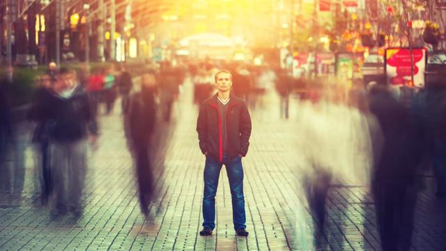 四维世界是什么？三维加时间？也许我们错了，看天才是怎样解释的