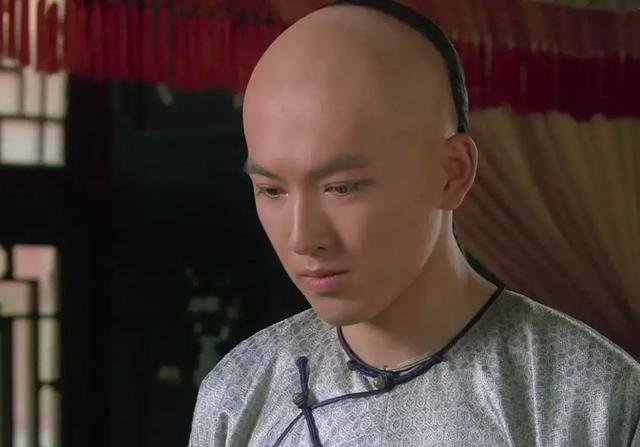 雍正儿子中最聪明的一个，装一辈子糊涂，保住了子孙的荣华富贵