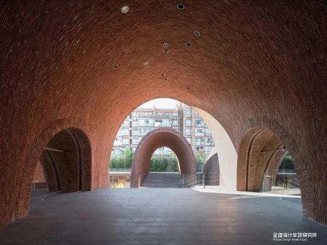建筑材料工程展