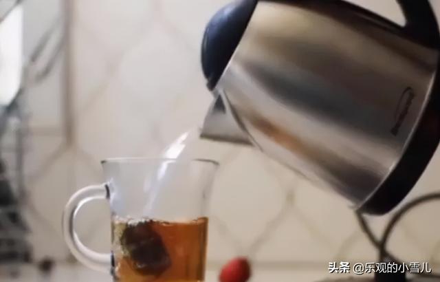 被烧开过的水，二次加热以后，还能够继续喝吗？早知早好