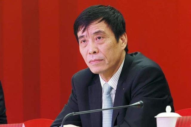 日本球迷嘲讽国足惹争议，广州球迷喊话足协：输不丢人，怕才丢人
