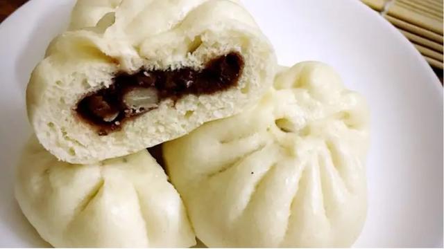 糖尿病的“源头”已揭秘，别再冤枉甜食了，医生：请马上从饭桌上撤离